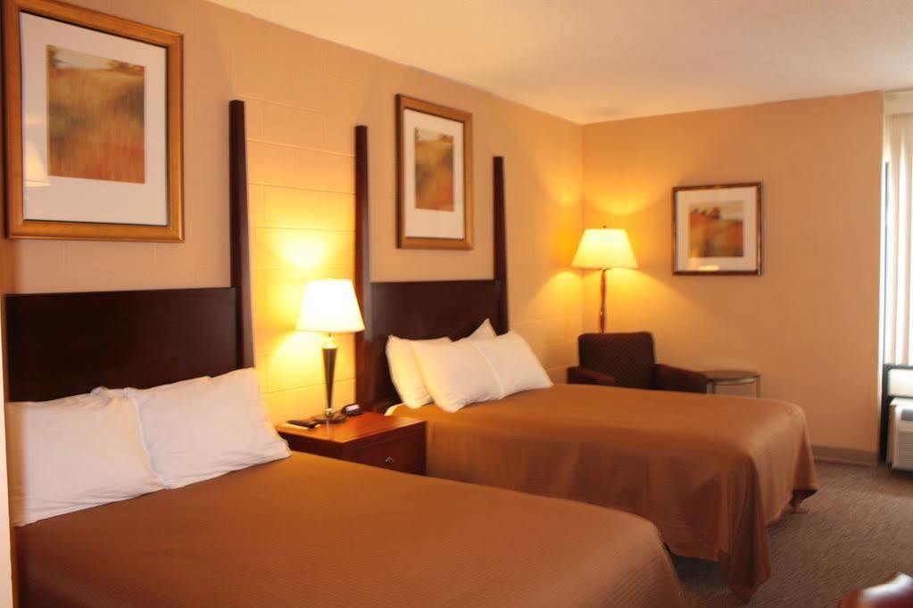Sunlac Inn Lakota Kültér fotó
